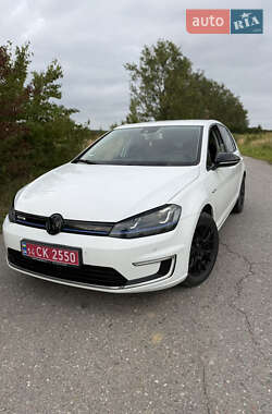 Хетчбек Volkswagen e-Golf 2014 в Львові