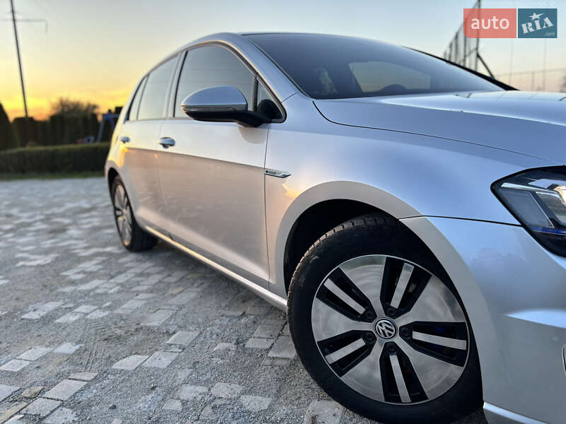 Хетчбек Volkswagen e-Golf 2014 в Тернополі