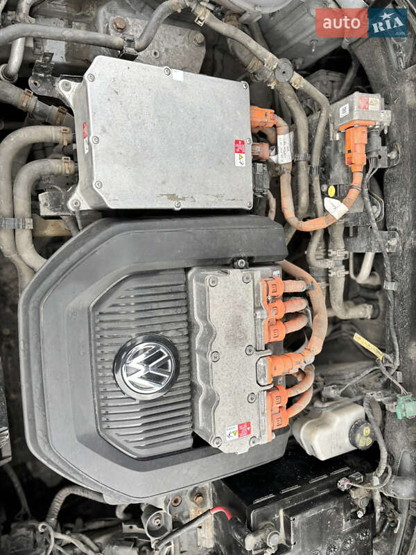 Хетчбек Volkswagen e-Golf 2014 в Тернополі