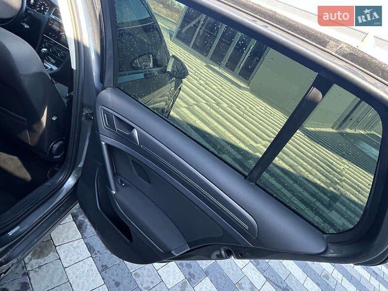 Хэтчбек Volkswagen e-Golf 2019 в Львове