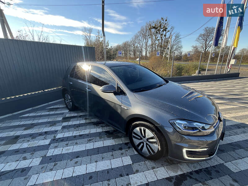 Хэтчбек Volkswagen e-Golf 2019 в Львове