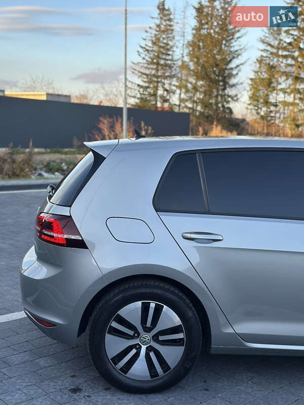 Хэтчбек Volkswagen e-Golf 2016 в Самборе фото 5 Хэтчбек Volkswagen e-Golf 2016 в Самборе
