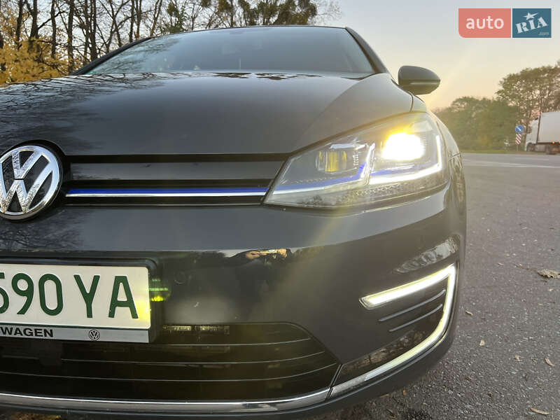 Хэтчбек Volkswagen e-Golf 2020 в Бродах фото 40 Хэтчбек Volkswagen e-Golf 2020 в Бродах