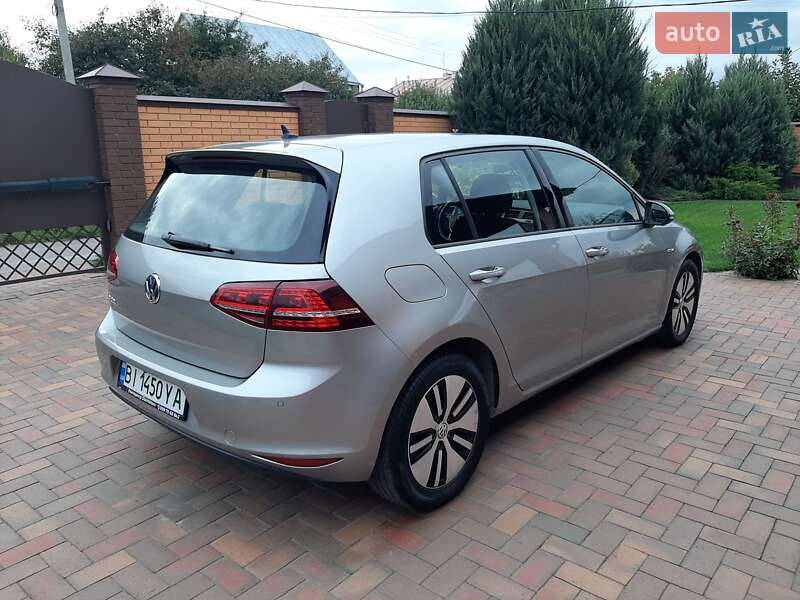 Хэтчбек Volkswagen e-Golf 2015 в Полтаве