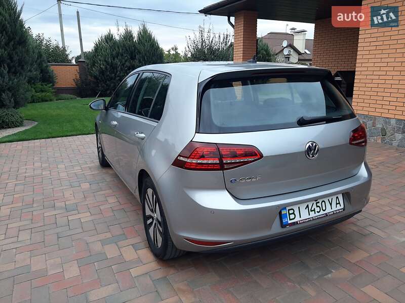 Хэтчбек Volkswagen e-Golf 2015 в Полтаве