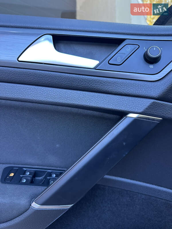 Хетчбек Volkswagen e-Golf 2020 в Одесі