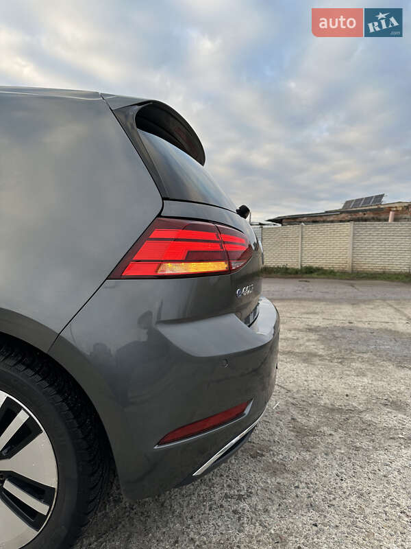 Хэтчбек Volkswagen e-Golf 2019 в Харькове