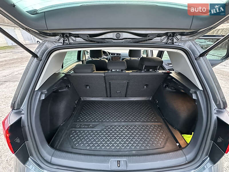 Хэтчбек Volkswagen e-Golf 2019 в Харькове