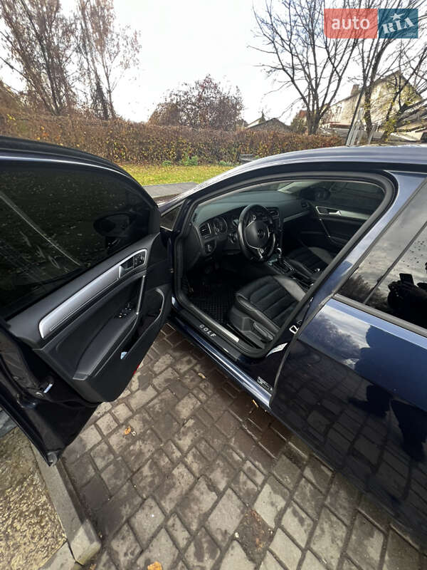 Хетчбек Volkswagen e-Golf 2016 в Рівному