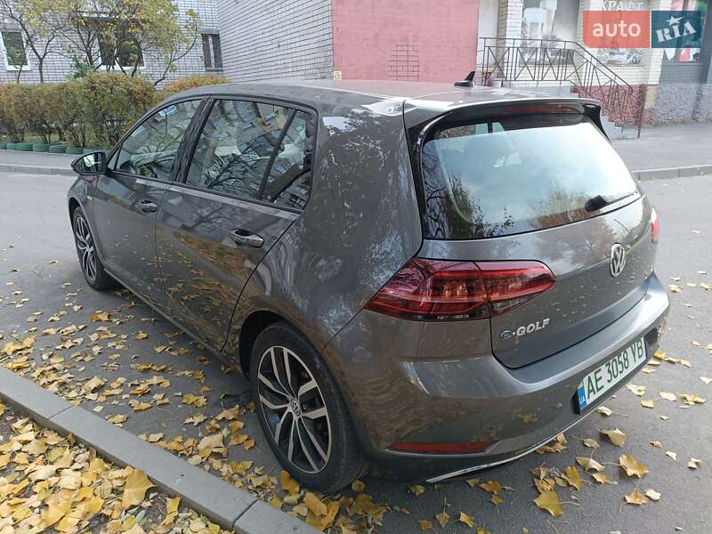 Хетчбек Volkswagen e-Golf 2020 в Дніпрі фото 3 Хетчбек Volkswagen e-Golf 2020 в Дніпрі