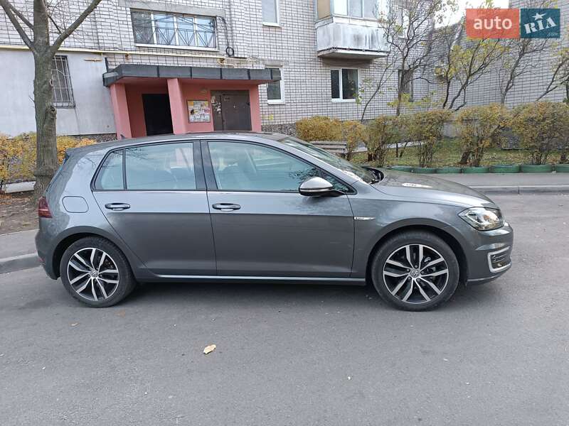 Хетчбек Volkswagen e-Golf 2020 в Дніпрі фото 17 Хетчбек Volkswagen e-Golf 2020 в Дніпрі