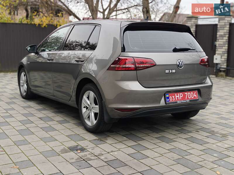 Хэтчбек Volkswagen e-Golf 2015 в Ивано-Франковске