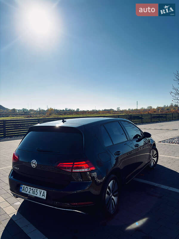 Хэтчбек Volkswagen e-Golf 2020 в Мукачево