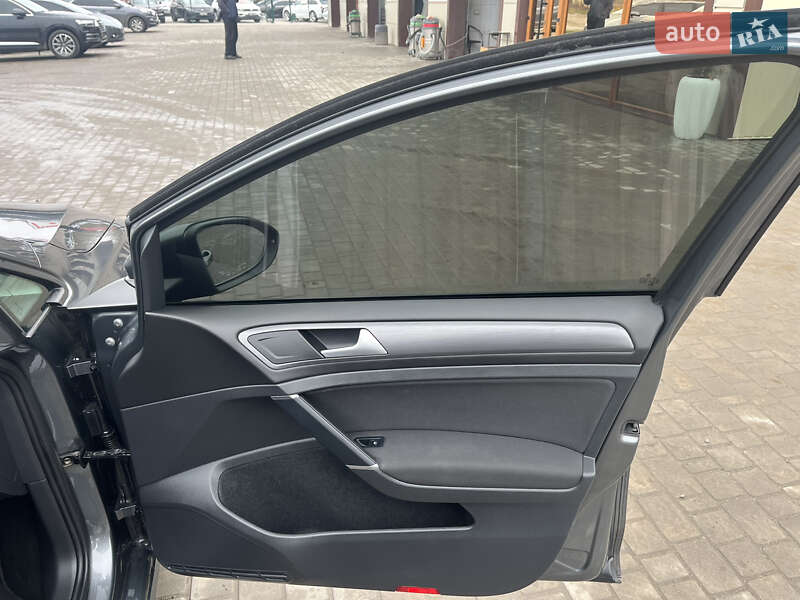 Хэтчбек Volkswagen e-Golf 2020 в Бердичеве