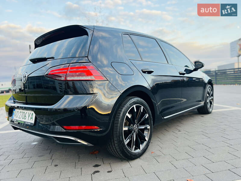 Хэтчбек Volkswagen e-Golf 2018 в Мукачево