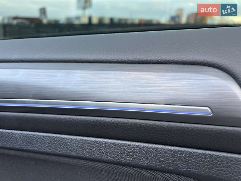 Хэтчбек Volkswagen e-Golf 2018 в Мукачево