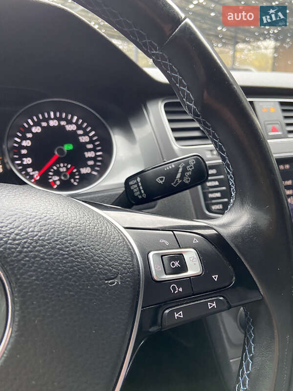 Хетчбек Volkswagen e-Golf 2014 в Львові