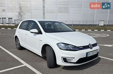 Хетчбек Volkswagen e-Golf 2020 в Рівному