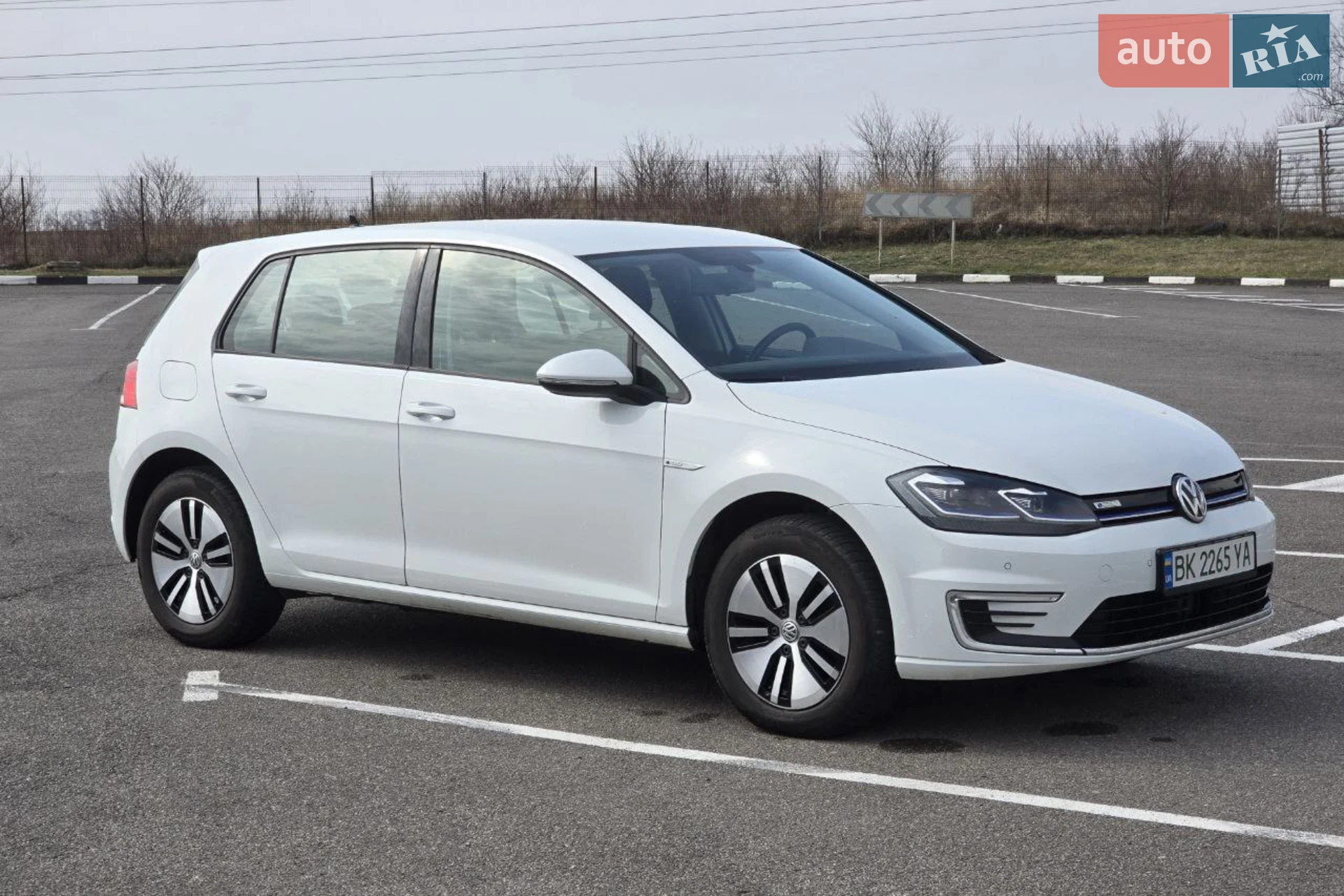 2020 Volkswagen Golf - фото 1