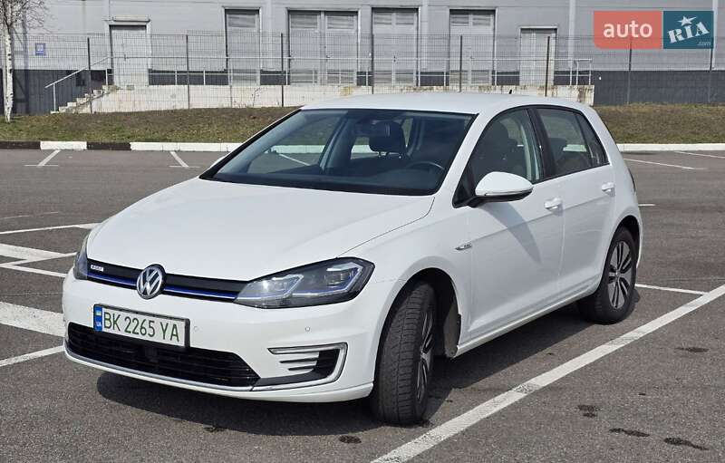 Хэтчбек Volkswagen e-Golf 2020 в Ровно