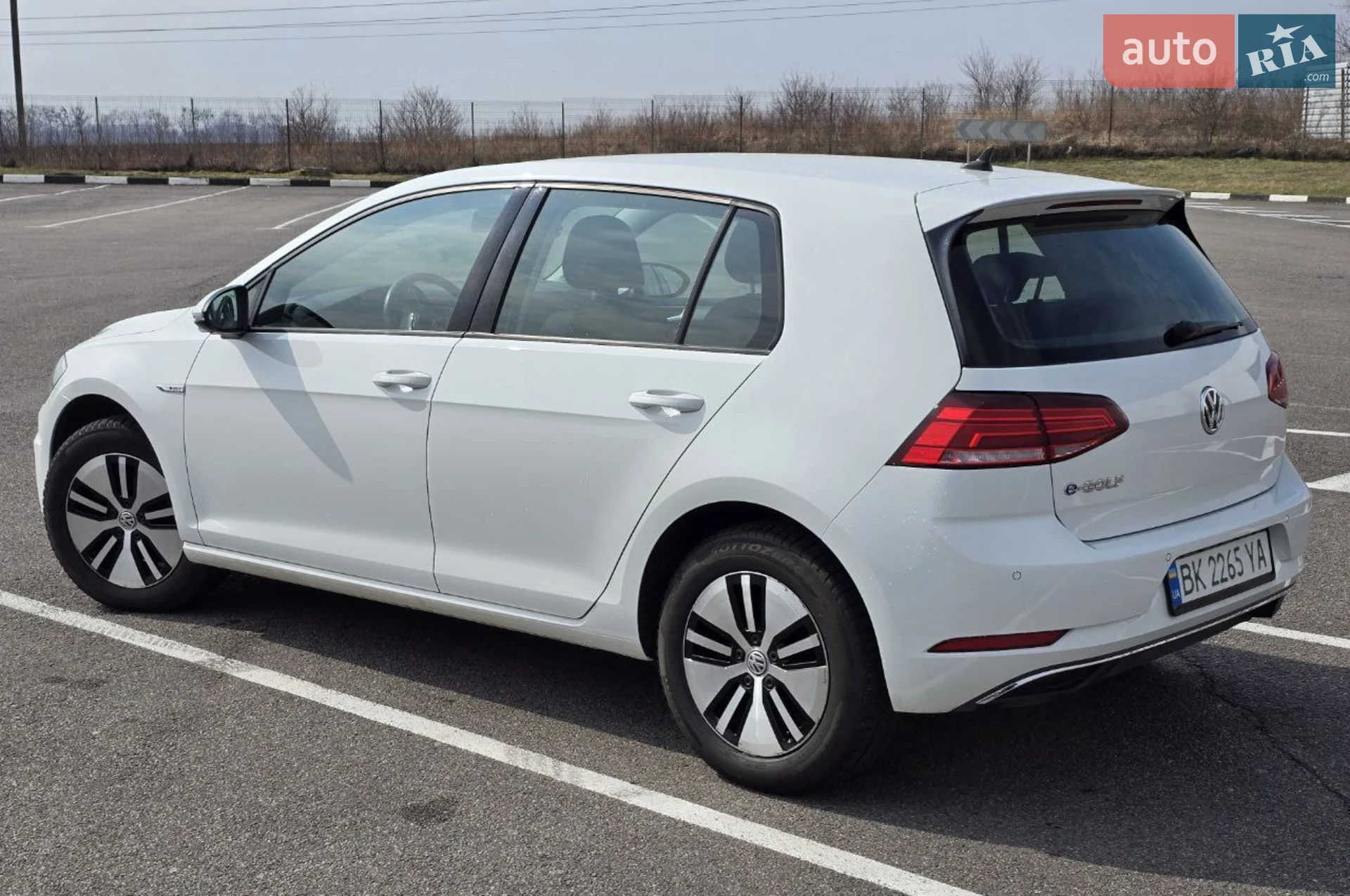 2020 Volkswagen Golf - мініатюра 24