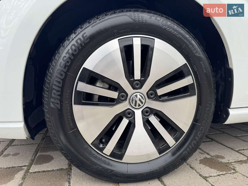 Хэтчбек Volkswagen e-Golf 2019 в Луцке