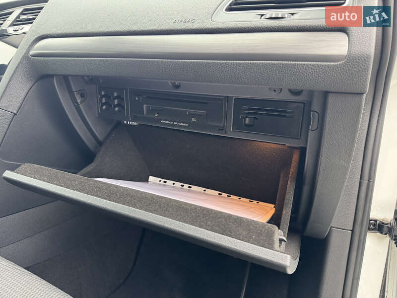 Хэтчбек Volkswagen e-Golf 2019 в Луцке