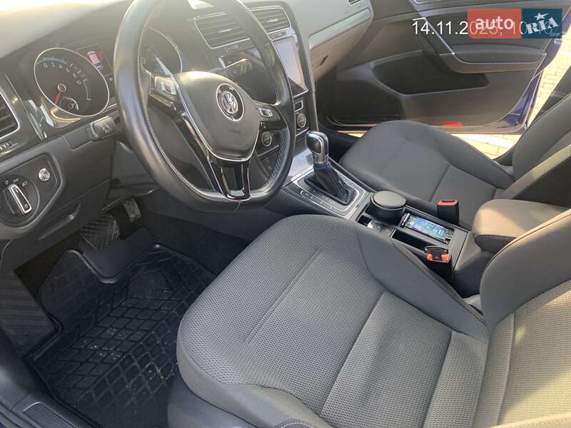 Хэтчбек Volkswagen e-Golf 2018 в Хмельницком фото 20 Хэтчбек Volkswagen e-Golf 2018 в Хмельницком