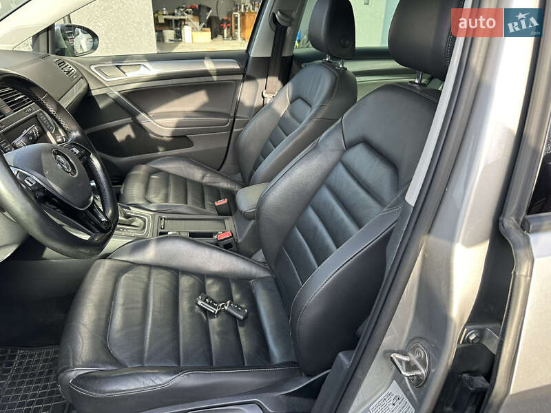 Хетчбек Volkswagen e-Golf 2014 в Тернополі