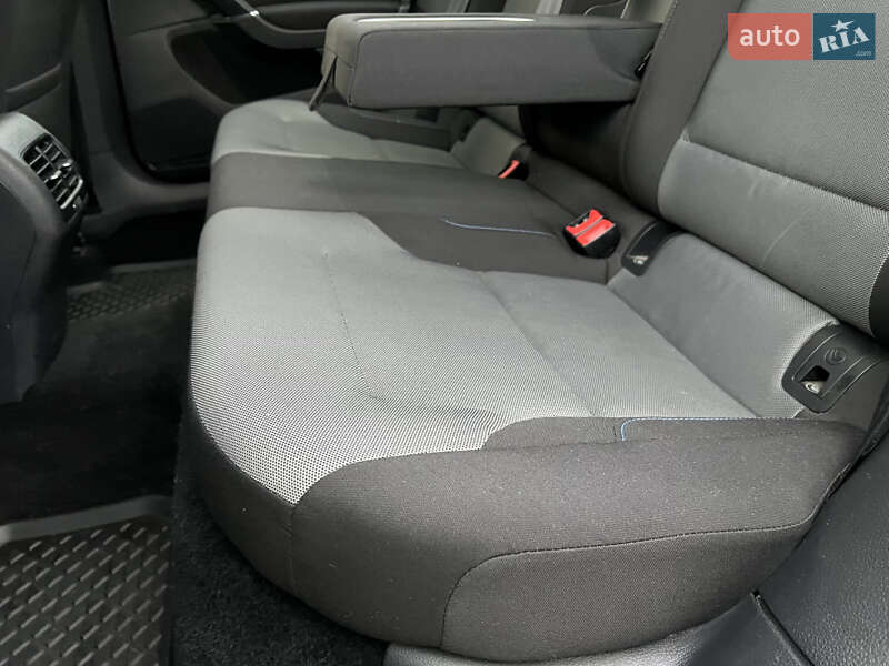 Хэтчбек Volkswagen e-Golf 2015 в Львове