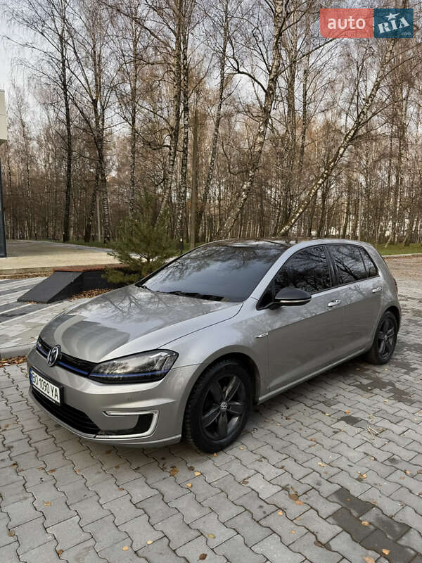 Volkswagen e-Golf 2015 Volkswagen e-Golf 2015