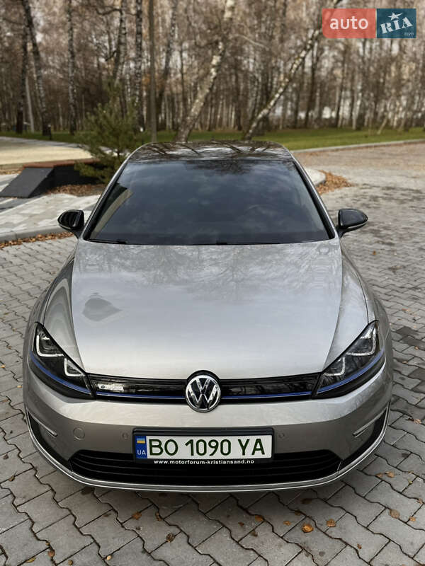 Хэтчбек Volkswagen e-Golf 2015 в Тернополе