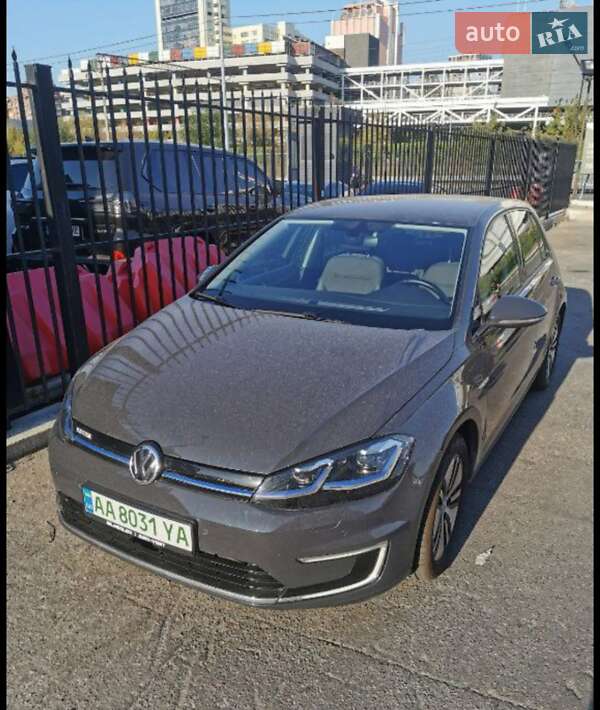 Volkswagen e-Golf 2017