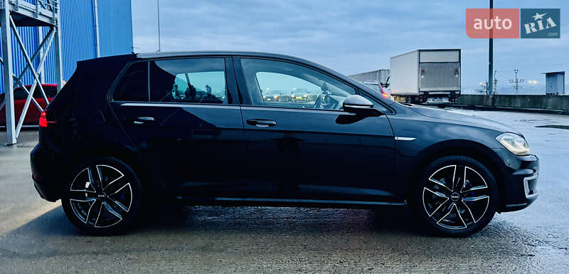 Хетчбек Volkswagen e-Golf 2018 в Львові