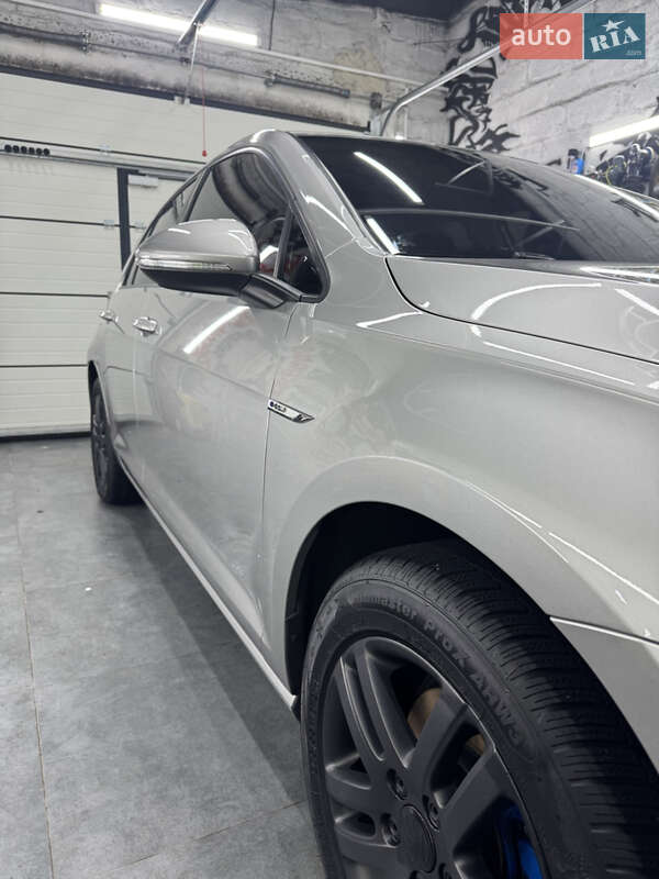 Хэтчбек Volkswagen e-Golf 2019 в Тальном фото 3 Хэтчбек Volkswagen e-Golf 2019 в Тальном