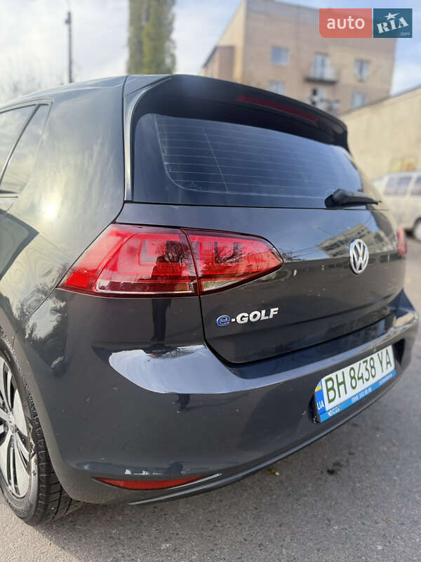 Хетчбек Volkswagen e-Golf 2016 в Одесі