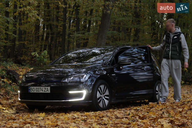 Хэтчбек Volkswagen e-Golf 2015 в Тернополе