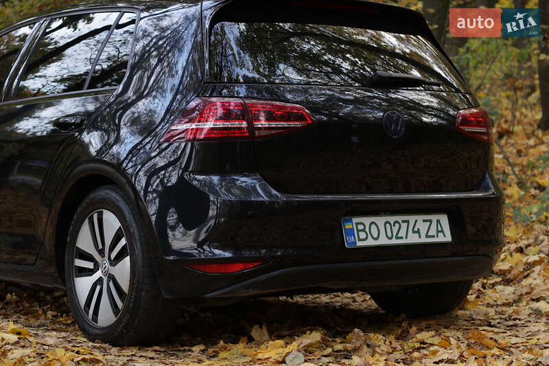 Хэтчбек Volkswagen e-Golf 2015 в Тернополе