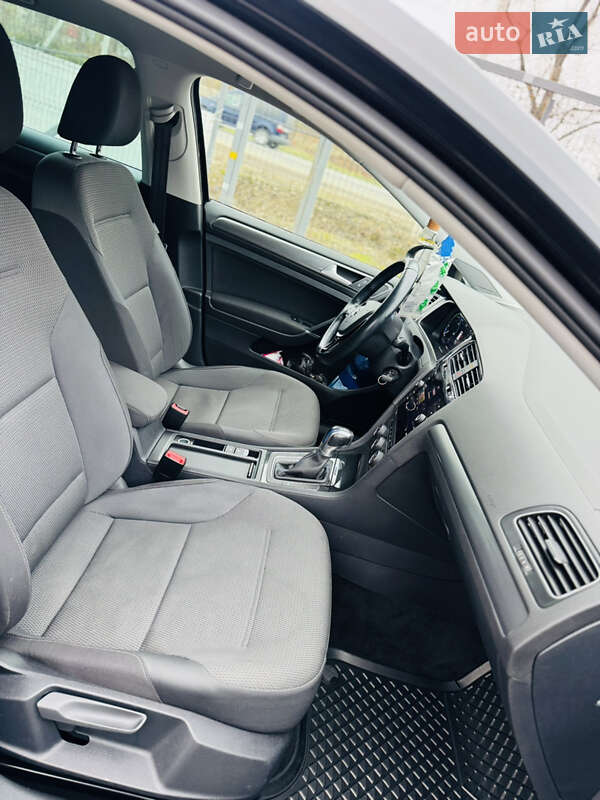 Хетчбек Volkswagen e-Golf 2019 в Іршаві фото 10 Хетчбек Volkswagen e-Golf 2019 в Іршаві