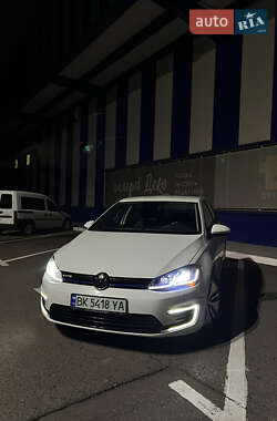 Хэтчбек Volkswagen e-Golf 2017 в Ровно