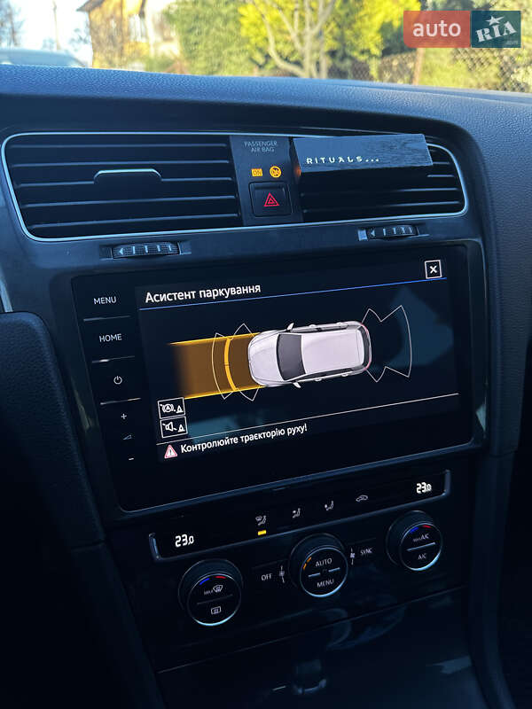 Хетчбек Volkswagen e-Golf 2019 в Львові фото 22 Хетчбек Volkswagen e-Golf 2019 в Львові