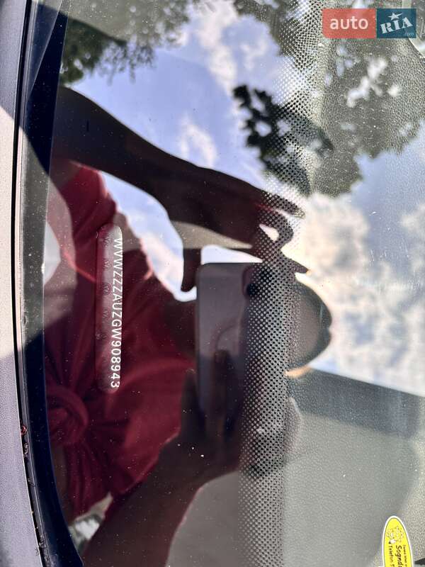 Хэтчбек Volkswagen e-Golf 2016 в Тернополе