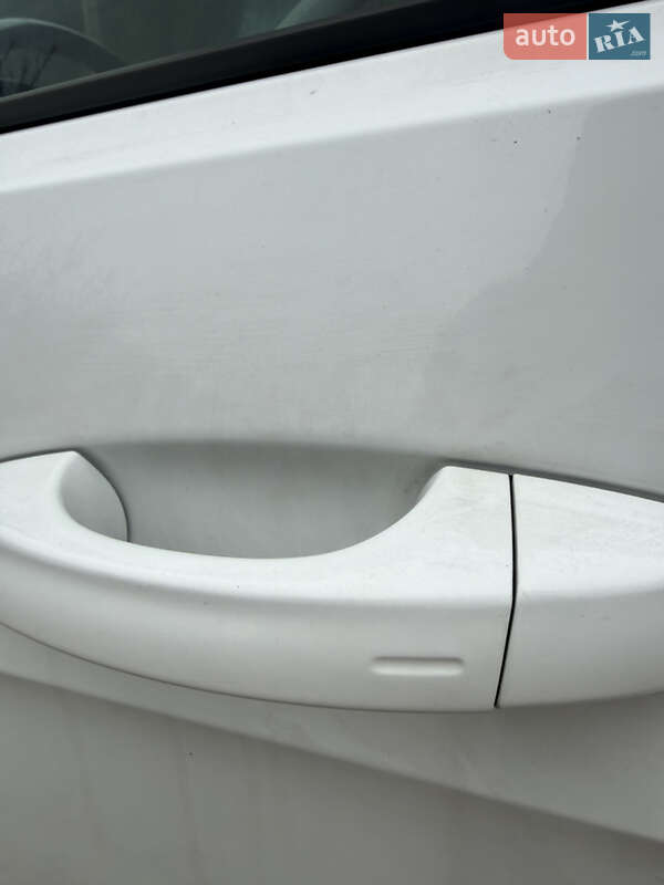 Хетчбек Volkswagen e-Golf 2014 в Тернополі фото 6 Хетчбек Volkswagen e-Golf 2014 в Тернополі