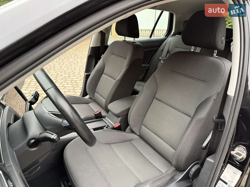 Хэтчбек Volkswagen e-Golf 2018 в Ровно