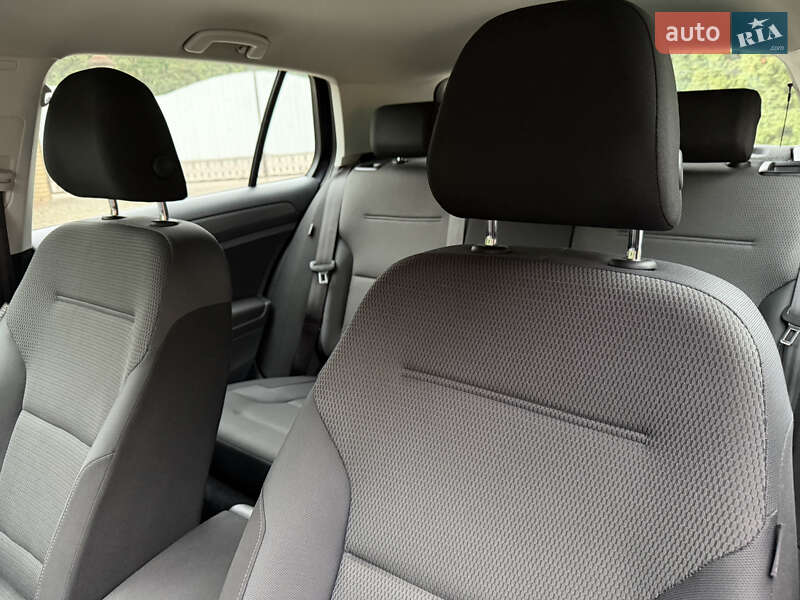 Хэтчбек Volkswagen e-Golf 2018 в Ровно