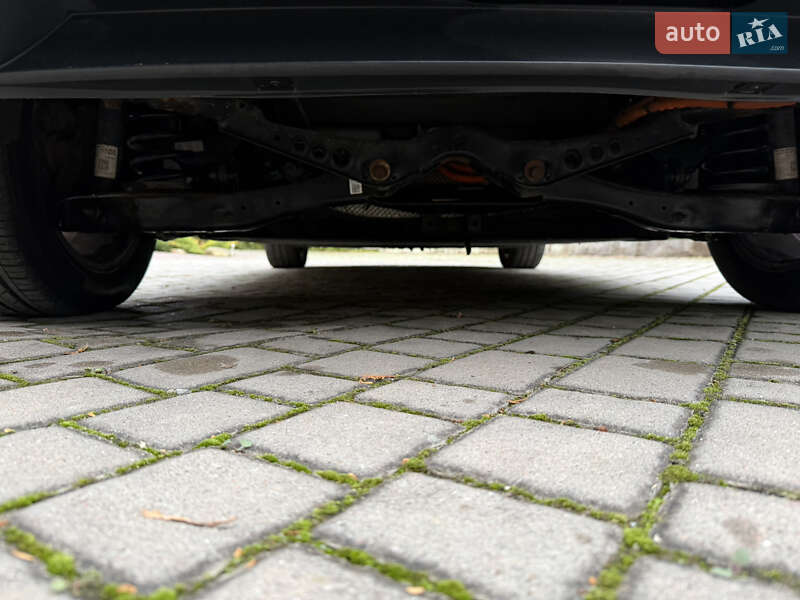 Хэтчбек Volkswagen e-Golf 2018 в Ровно