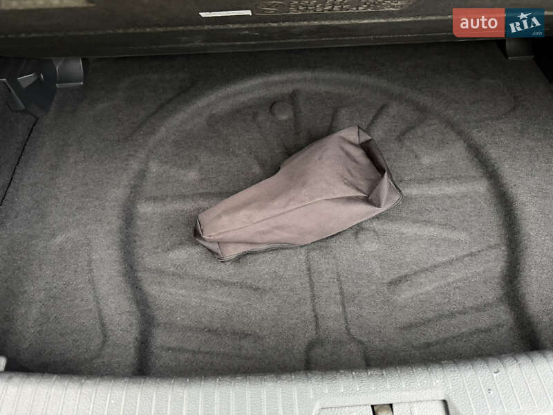 Хэтчбек Volkswagen e-Golf 2018 в Ровно