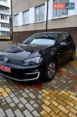 Хэтчбек Volkswagen e-Golf 2016 в Звягеле