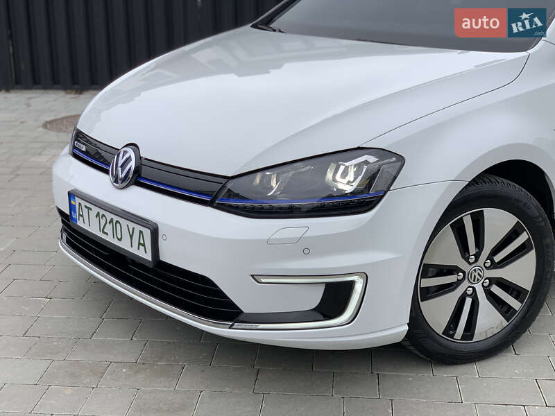 Хэтчбек Volkswagen e-Golf 2015 в Ивано-Франковске