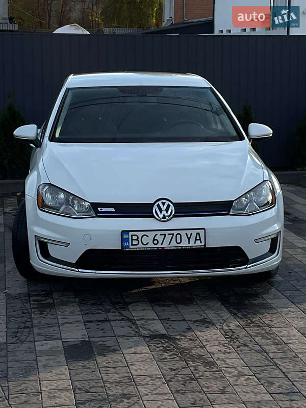 Volkswagen e-Golf 2016